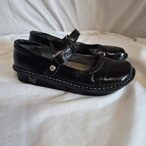 Black Patent Leather Mary Jane Flats